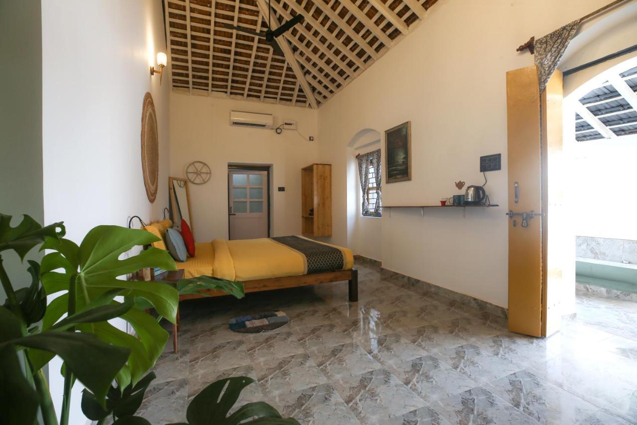 Craft Hostels Анджуна Екстериор снимка