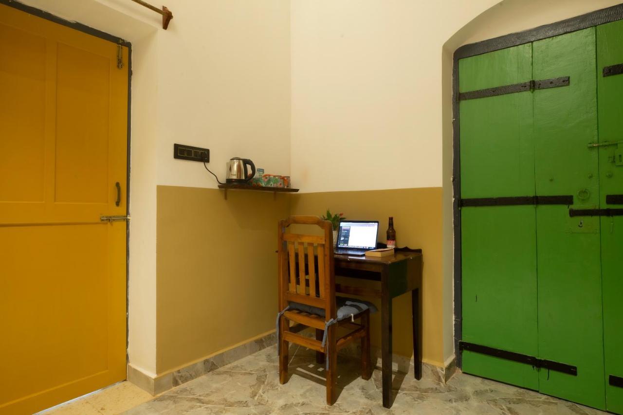 Craft Hostels Анджуна Екстериор снимка
