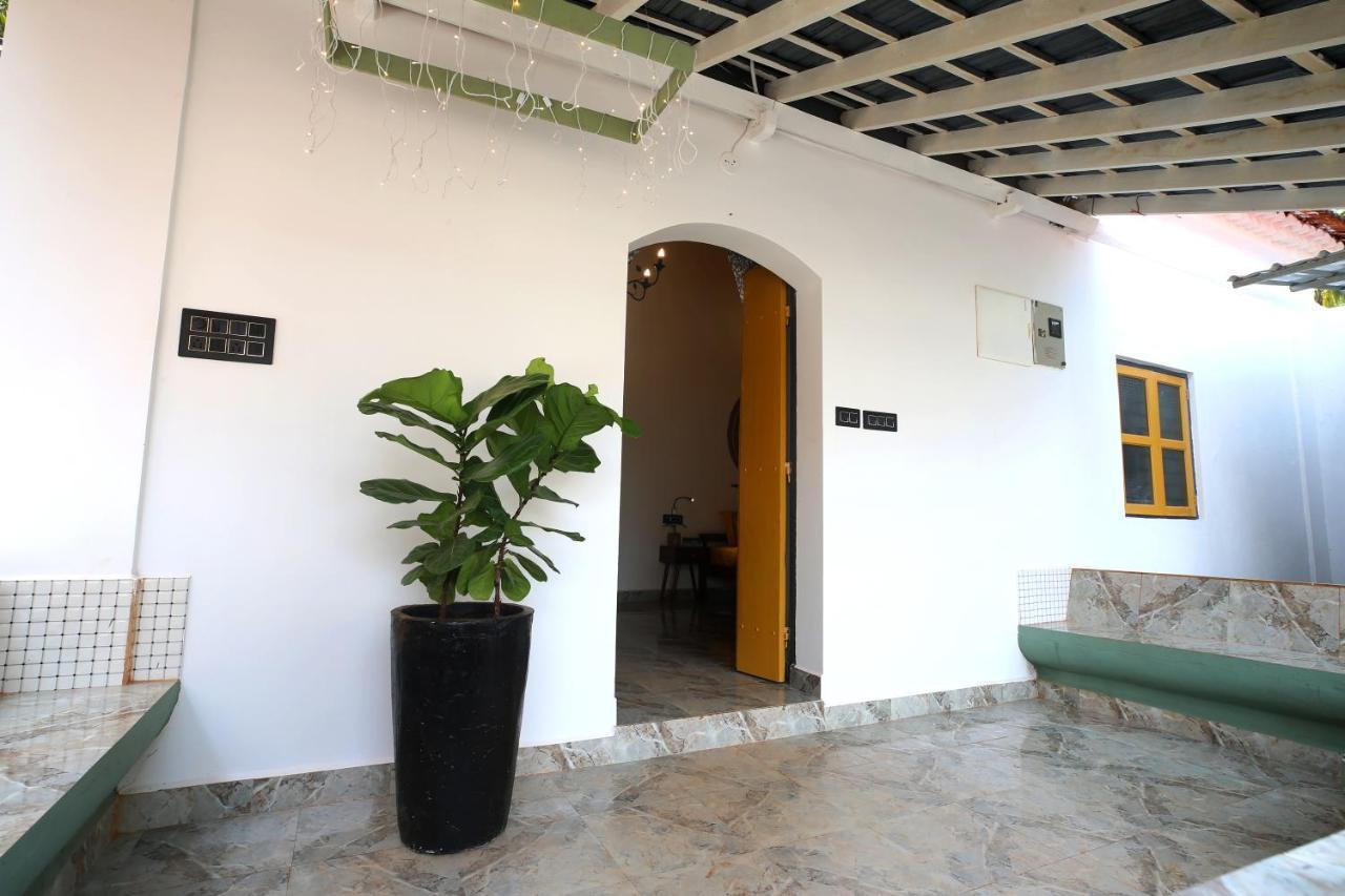 Craft Hostels Анджуна Екстериор снимка