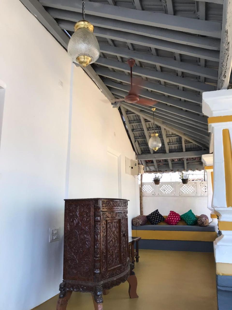 Craft Hostels Анджуна Екстериор снимка