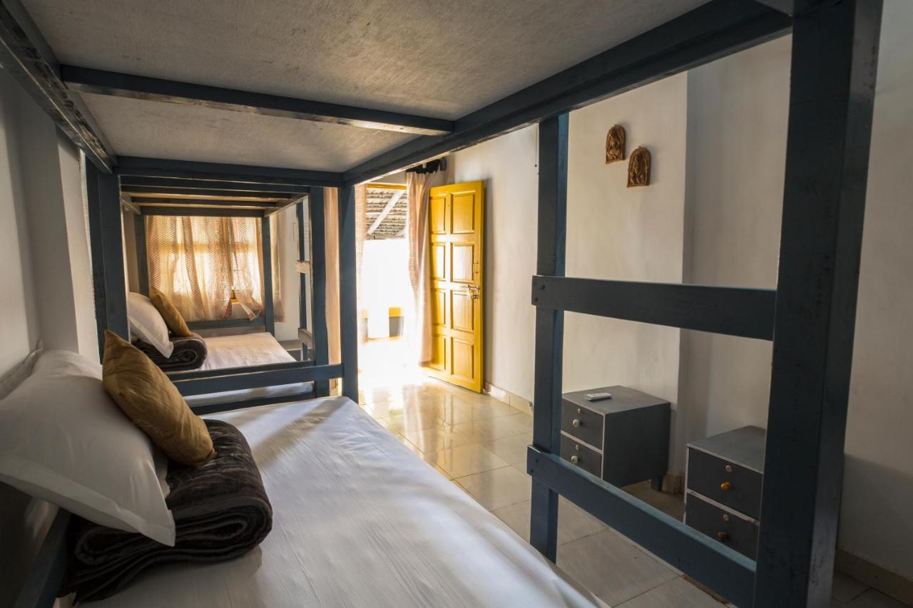 Craft Hostels Анджуна Екстериор снимка